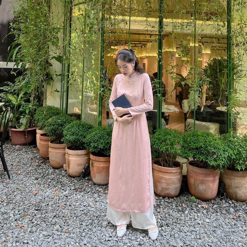 Áo dài cách tân lụa