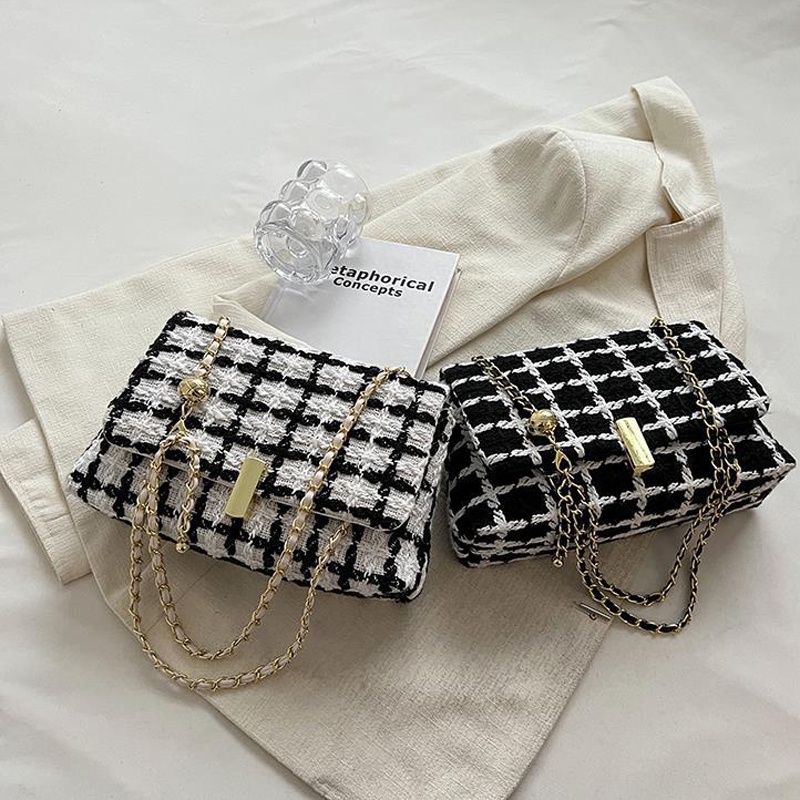 Túi Đeo Chéo Hình Vuông Cỡ Nhỏ Bằng Len Phối Dây Đeo Sợi Xích Thời Trang Cho Nữ