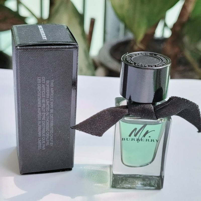 Nước hoa mini Mr Burberry 5ml edt