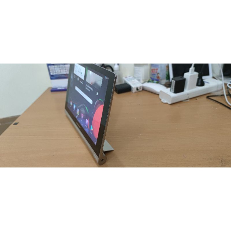 Máy tính bảng lenovo yoga tablet 10