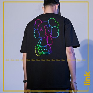 Áo thun nam nữ phản quang KAWS phong cách tay lỡ form rộng ( Đen, Trắng )