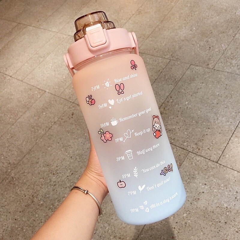 BÌNH NƯỚC 2 LÍT KÈM STICKER SIÊU CUTE