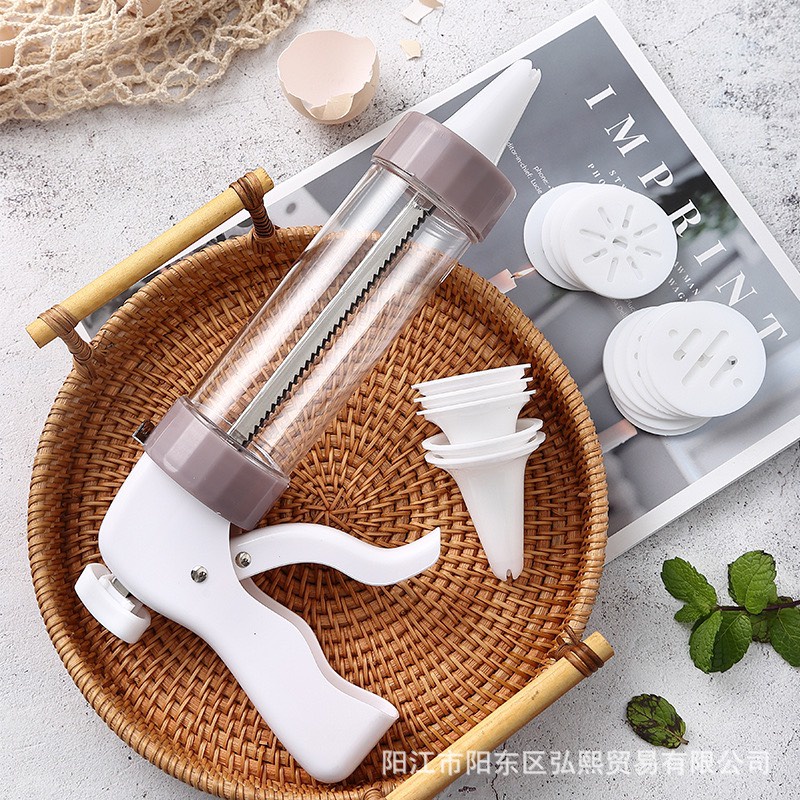 DỤNG CỤ TẠO HÌNH BÁNH 20 CHI TIẾT( gồm: 1 ống + 19 khuôn tạo hình khác nhau)