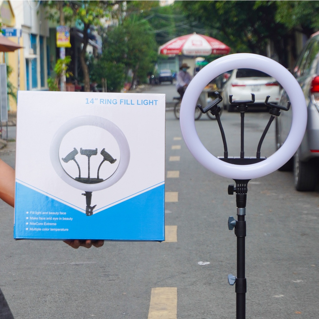 Bộ Đèn 36cm và giá đỡ Livestream bán hàng chụp hình makeup 3 kẹp điện thoại, nhiều chế độ sáng, chân đèn kéo dài đến 2m1