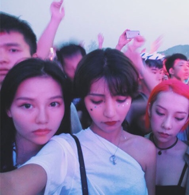 HẠT NHŨ MẮT TRANG ĐIỂM MẮT MÔI MÁ                 Phấn mắt kim tuyến KIRA KIRA lấp lánh trang điểm