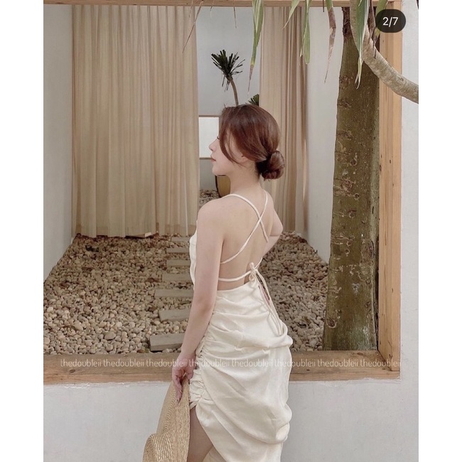 Váy hai dây đi biển