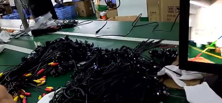 Camera Sau Xe Hơi 8 Đèn LED Quay 170 Độ Hỗ Trợ Quay Ban Đêm | BigBuy360 - bigbuy360.vn