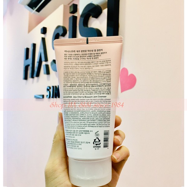 Sữa Rửa Mặt Dưỡng Ẩm, Sáng Da  INNISFREE - Jeju Cherry Blossom Jam Cleanser 150g