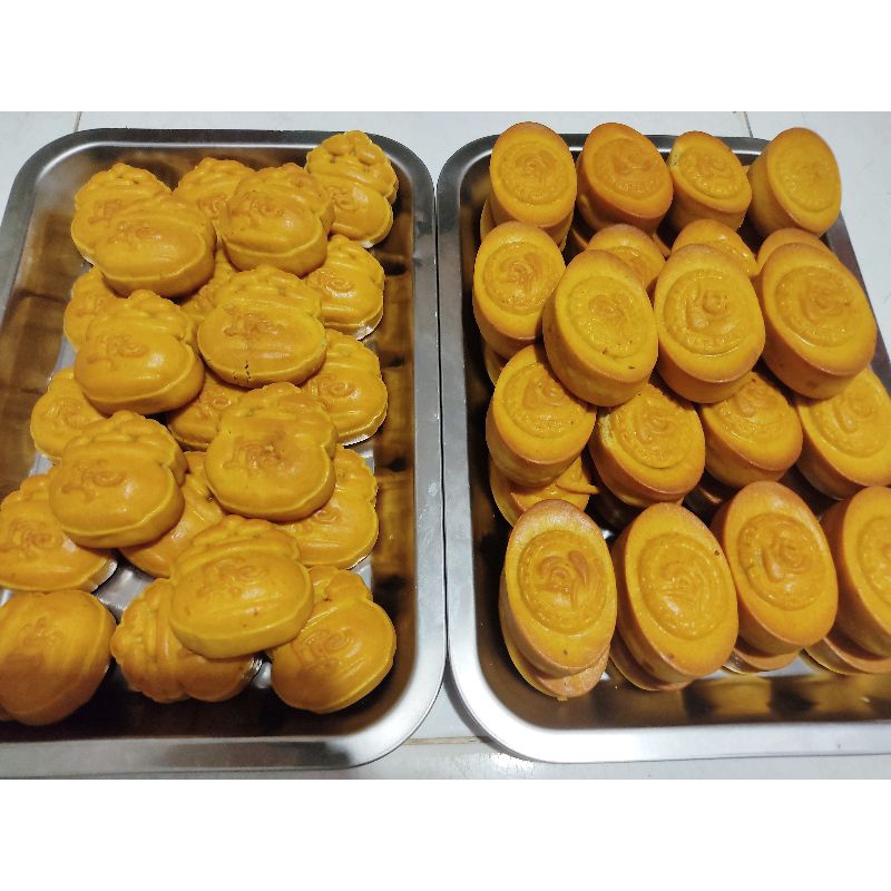 Bánh nướng nhân dứa hình thỏi vàng hủ vàng