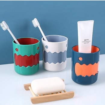 Cốc Nước Họa Tiết Hoạt Hình H172