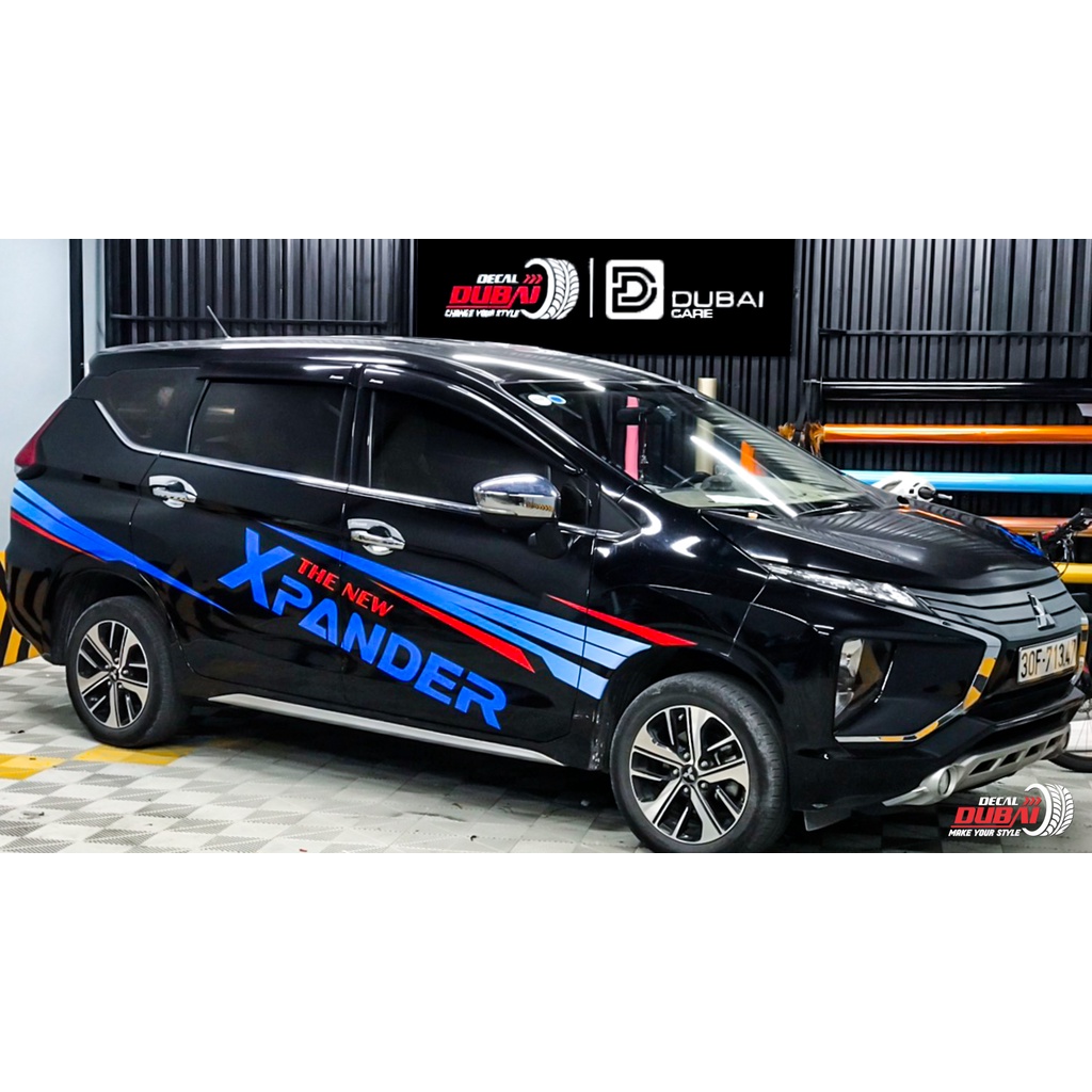 Tem thể thao trang trí xe Xpander kèm quà tặng logo Mitsubishi