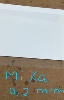 5khung ảnh A3 mặt mika + 10 đinh 3 chân