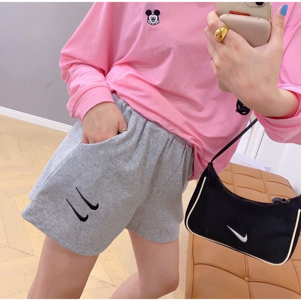 Quần Short Thể Thao Nike Lưng Thun Thêu Họa Tiết Thời Trang 2020 Cho Nữ Đen