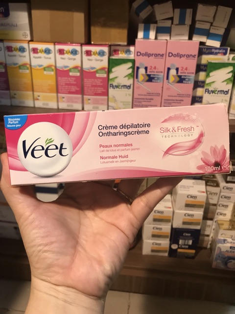 Kem tẩy lông Veet cho da nhạy cảm &amp; da thường tuýp 100ml