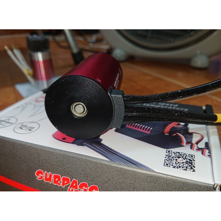 Mô tơ 3674 2200kv brushless không chổi than surpass hobby