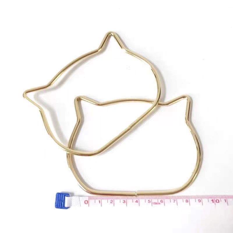 Quai túi xách hình tai mèo