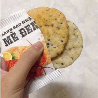 Bánh gạo mè đen vị tôm hùng