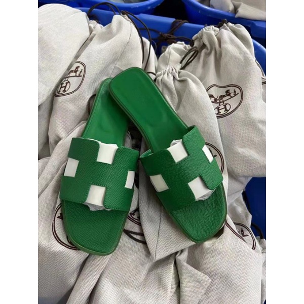 Dép lê HM hàng cao cấp.