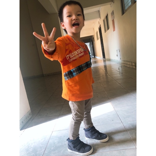 Giày Oldnavy cho bé hàng Auth. Mã 06