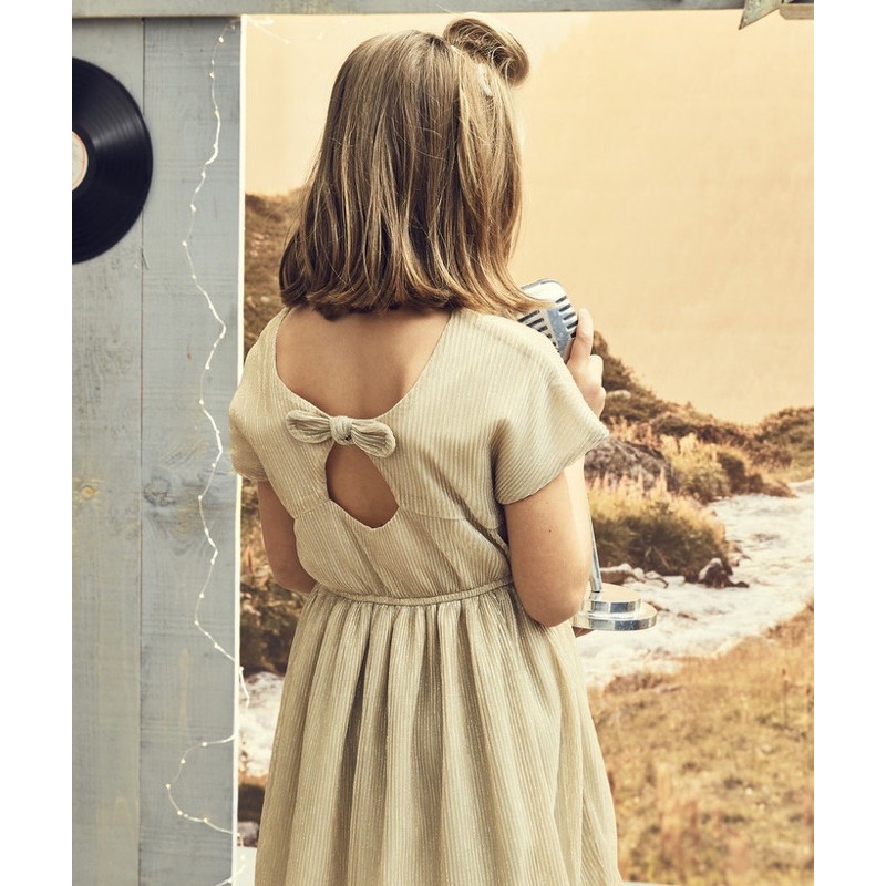 váy dập ly chỉ vàng óng ánh