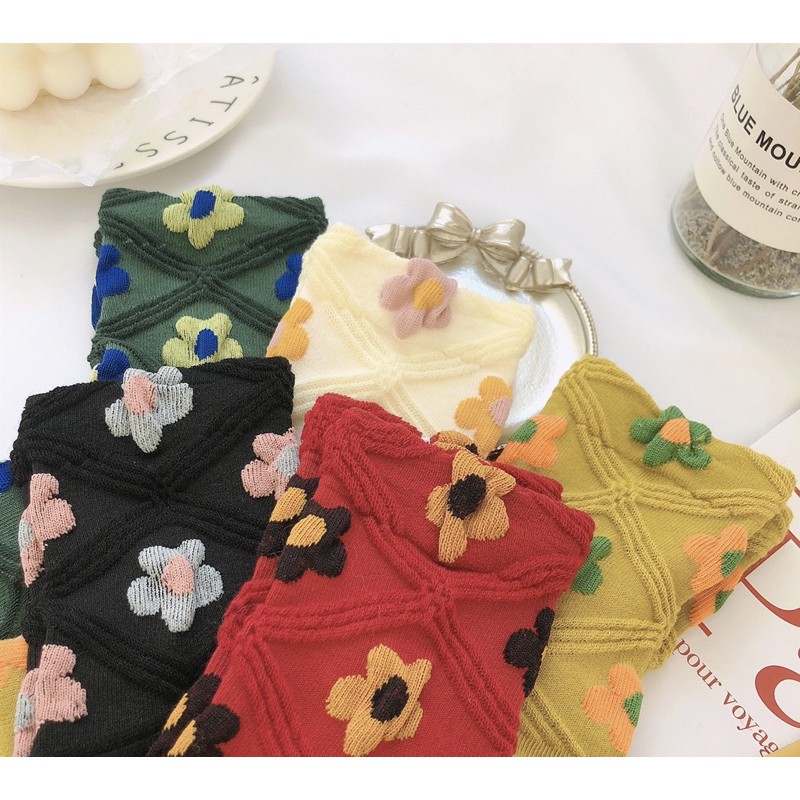 Tất hoạ tiết hoa vintage phong cách hàn quốc cho người lớn