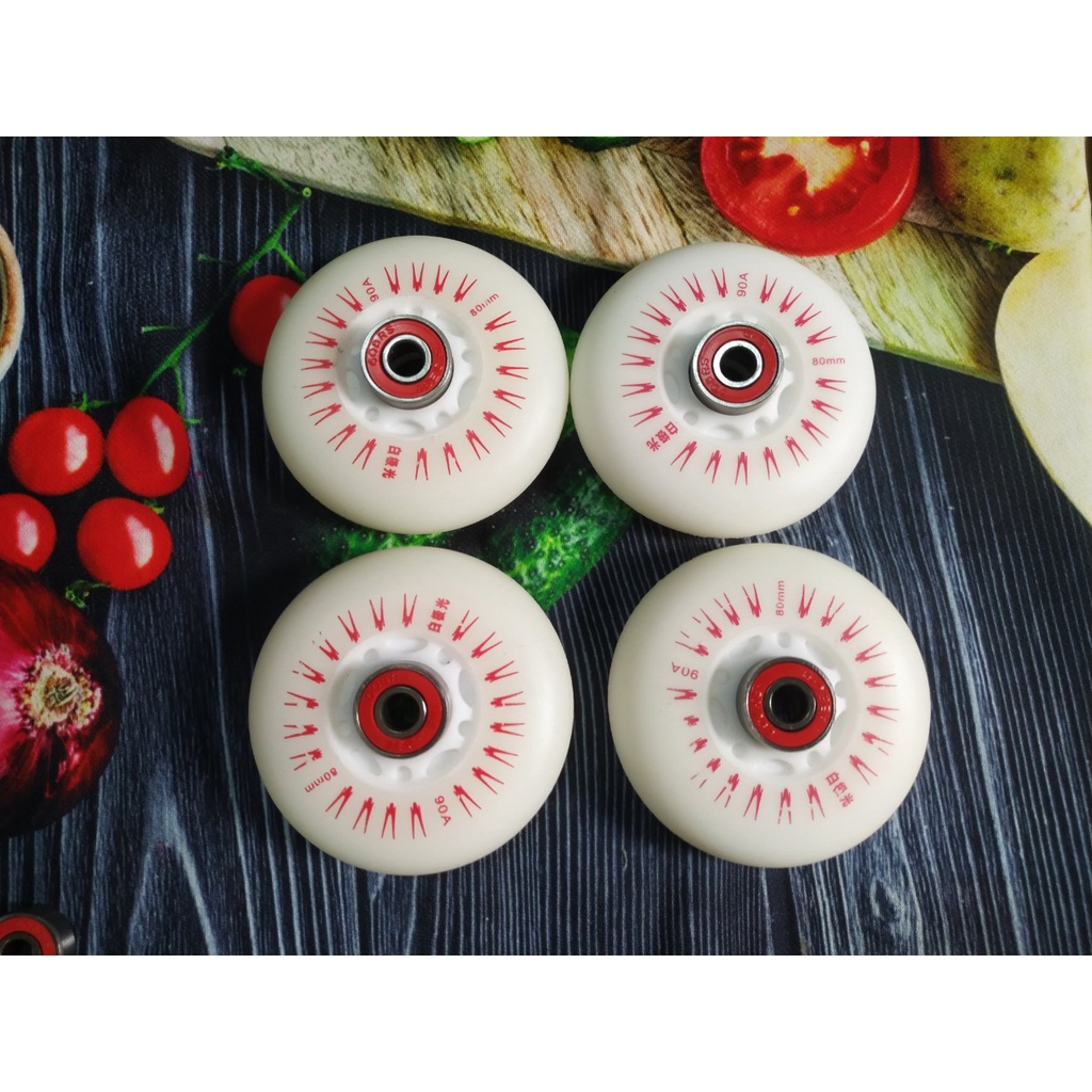 Bánh xe patin bánh giá rẻ có đèn sáng đẹp đủ size đủ màu sắc tùy chọn rất hấp dẫn khi trượt