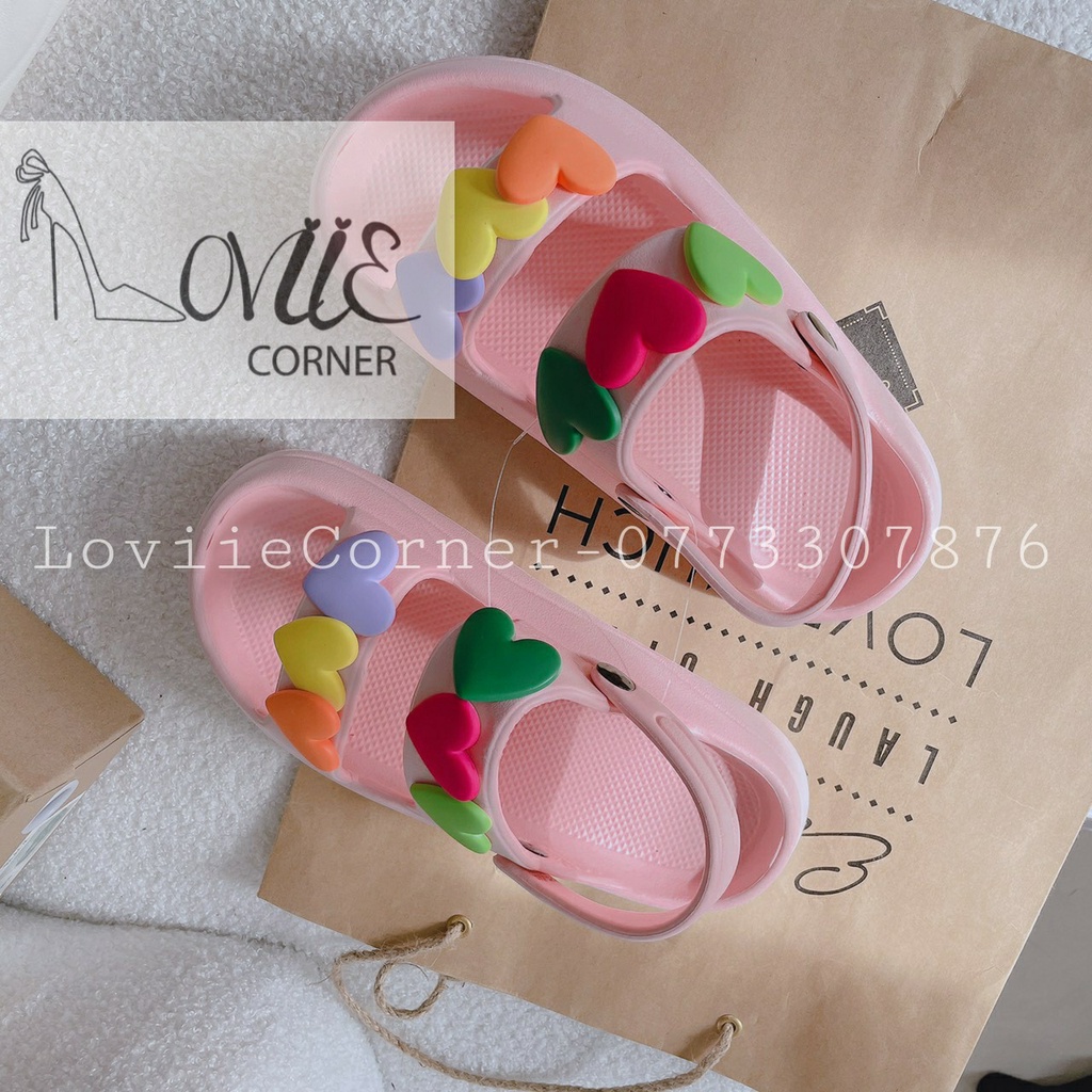 GIÀY THỜI TRANG LOVIIECORNER - SANDAL NỮ QUAI NGANG TRÁI TIM NHIỀU MÀU HIỆN ĐẠI ĐẾ THẤP D220839