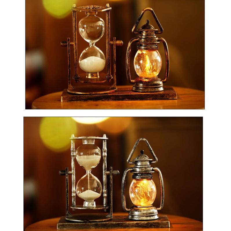 Đồng hồ cát kèm mô hình đèn dầu phát sáng phong cách cổ điển, sang trọng mã DHC06 - vật dụng trang trí bàn làm việc