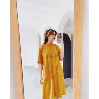 Đầm suông viền bèo