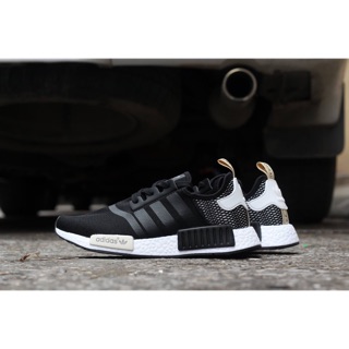 Giày nmd r1 đen pha - có sẵn