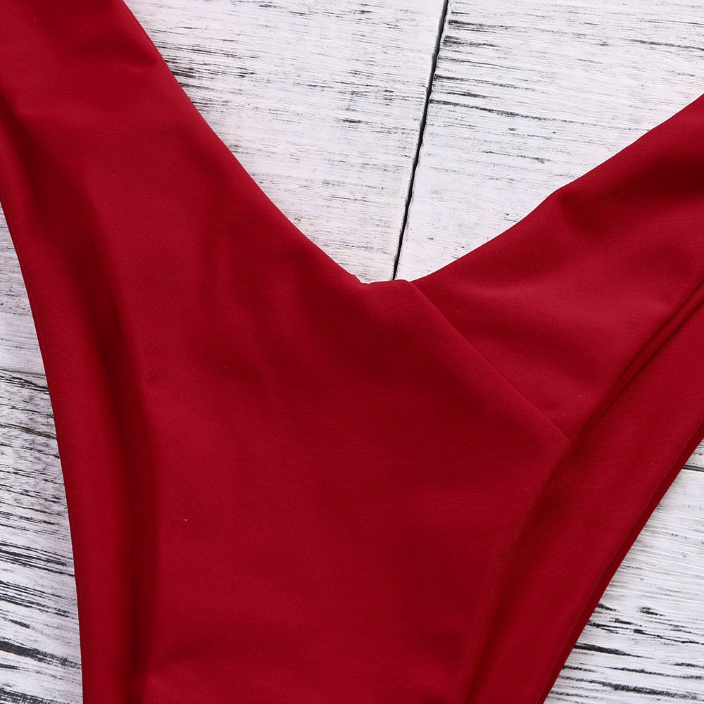 Bộ bikini 2 mảnh không dây áo dạng xoắn trước tạo điểm nhấn quyến rũ cho nữ | BigBuy360 - bigbuy360.vn