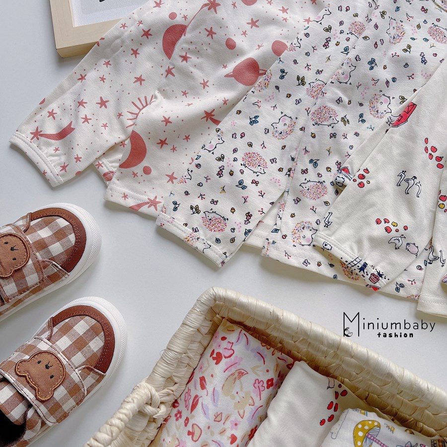 Bộ dài tay da báo, tim nhỏ phối cổ sen kẹp bèo, chất liệu cotton nỉ, giữ nhiệt siêu tốt, miniumbabyfashion SB1296