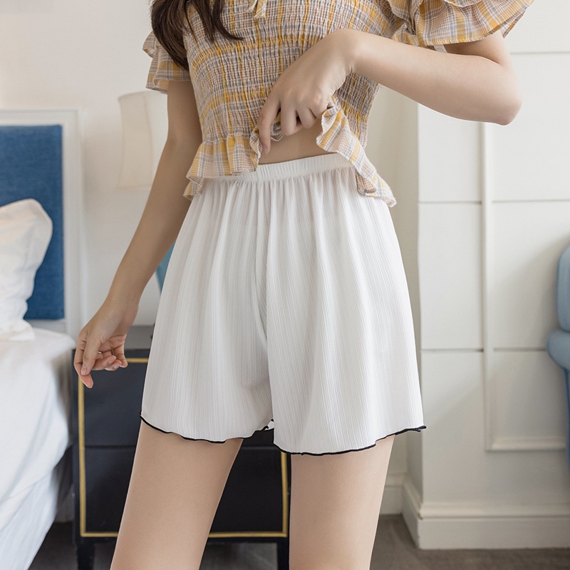 Quần lụa ngắn có viền thời trang dành cho nữ