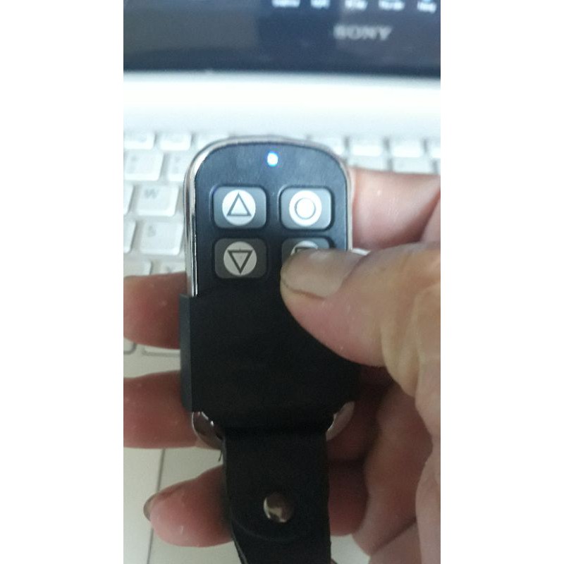 Điều khiển cửa cuốn mã học 433 mhz Đa năng- Tay Đại Bàng | BigBuy360 - bigbuy360.vn