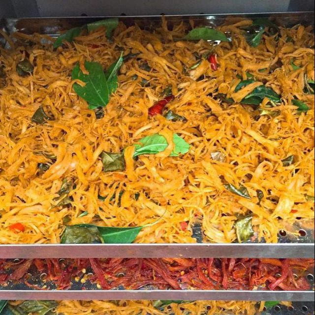 Gà xả chanh sấy khô