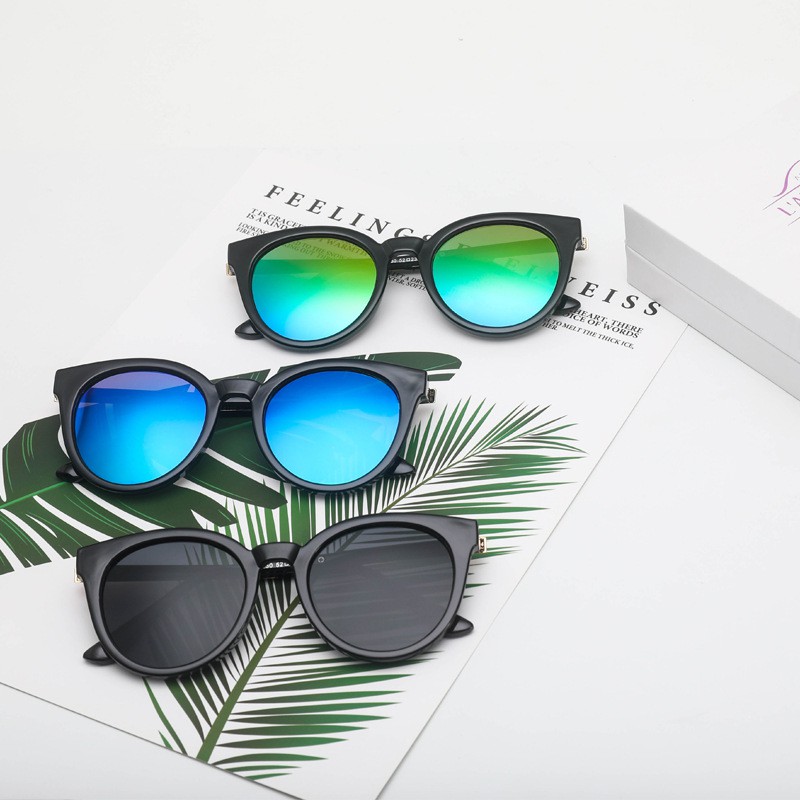 Kính mát gọng tròn phong cách cổ điển cho nữ