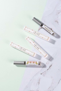 Gel dưỡng mi