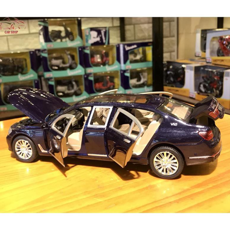 Xe mô hình ô tô siêu xe BMW 760Li hãng XLG tỉ lệ 1:24 màu xanh
