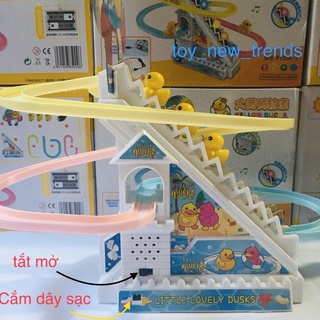 Đồ chơi, đồ chơi trẻ em, vịt , chó cứu hộ  leo cầu thang. Vịt, chó tự động leo cầu thang cầu trượt,có dây sạc, có nhạc