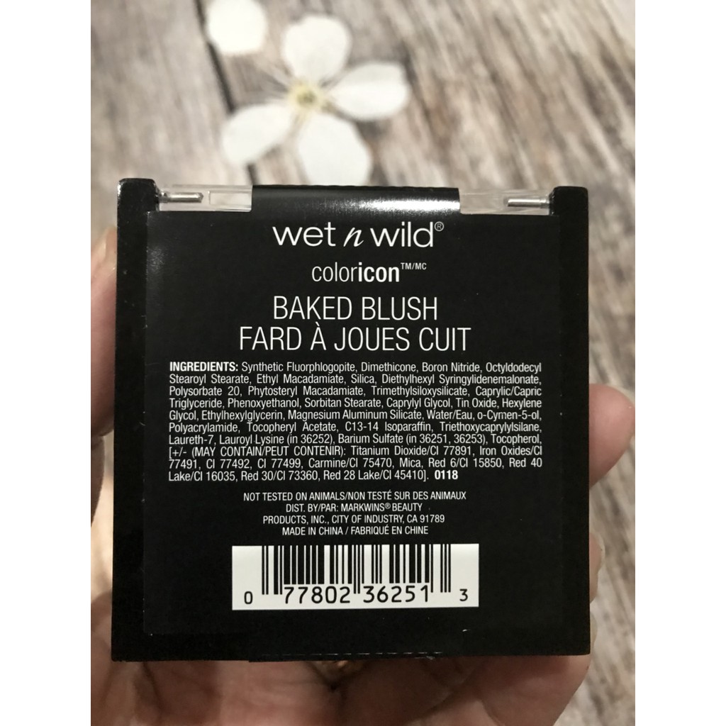 Phấn má nhũ Wet n Wild  - mẫu mới nhất - phiên bản giới hạn tung ra vào tháng 5/2018