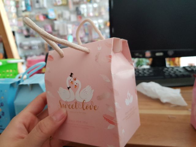 Hộp quà giấy mini