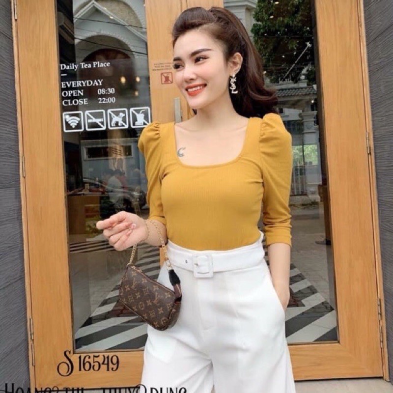Áo thun cổ U tay bồng Hồ Ngọc Hà