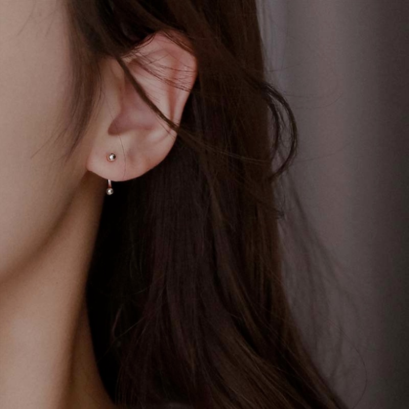 Đôi bông tai dạng xỏ hạt bóng tròn nhỏ mạ bạc đơn giản thời trang cho nữ