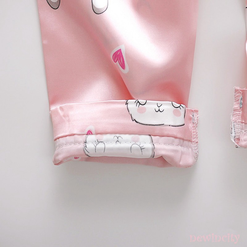 Set đồ ngủ dài họa tiết thỏ hoạt hình dễ thương cho bé