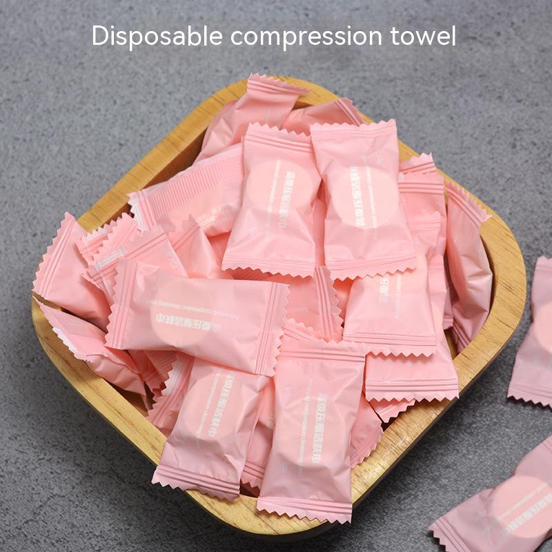 Khăn Nén Cotton Vuông Nhỏ Dùng Một Lần Tiện Dụng Khi Đi Du Lịch