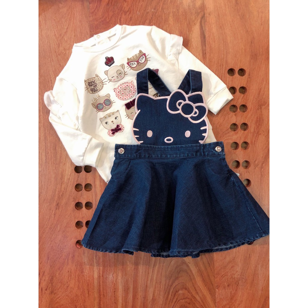Yếm bò Hello Kitty dáng xòe đáng yêu