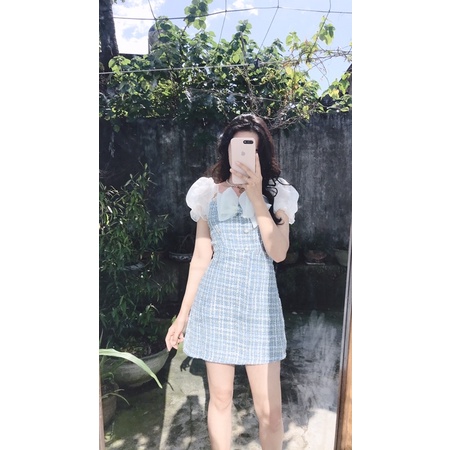 Đầm dạ xanh phối tay voan