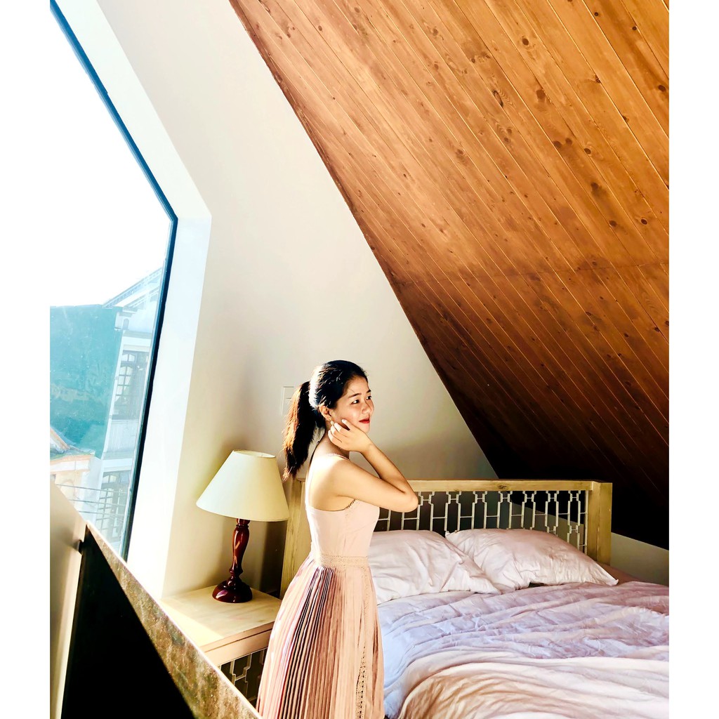 Iris Dress – Đầm dây xếp ly phối ren | BigBuy360 - bigbuy360.vn