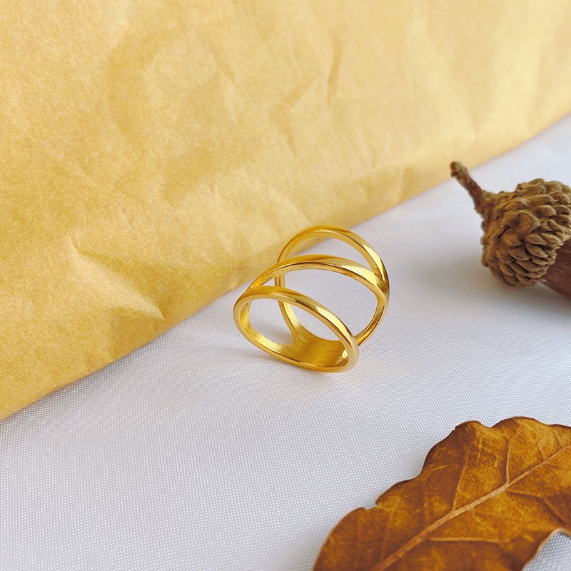 Nhẫn thép titan mạ vàng 18k thiết kế đơn giản phong cách Hàn Quốc cho nữ