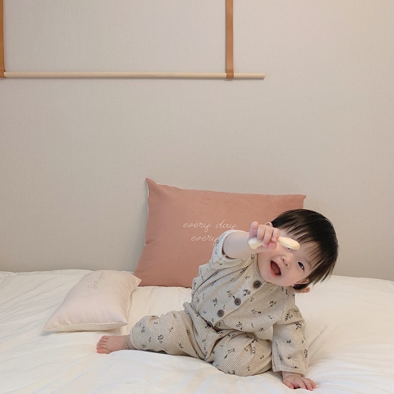 Set thu đông dài tay rời Peekaboo cực yêu cho bé